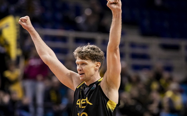 M. Kuzminskas žaidė blankiai, o AEK patyrė pralaimėjimą